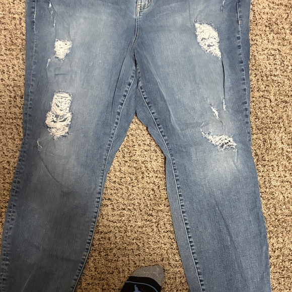 Torrid Light Blue Boyfriend Jeans - Picture 5 of 10